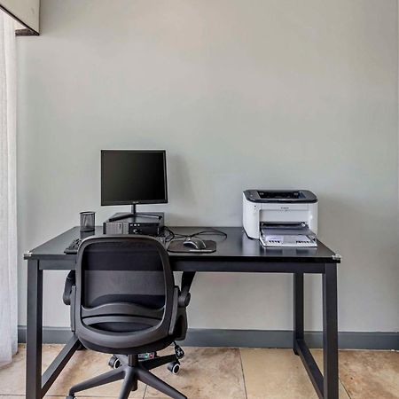 Quality Inn Downtown Стюарт Екстер'єр фото